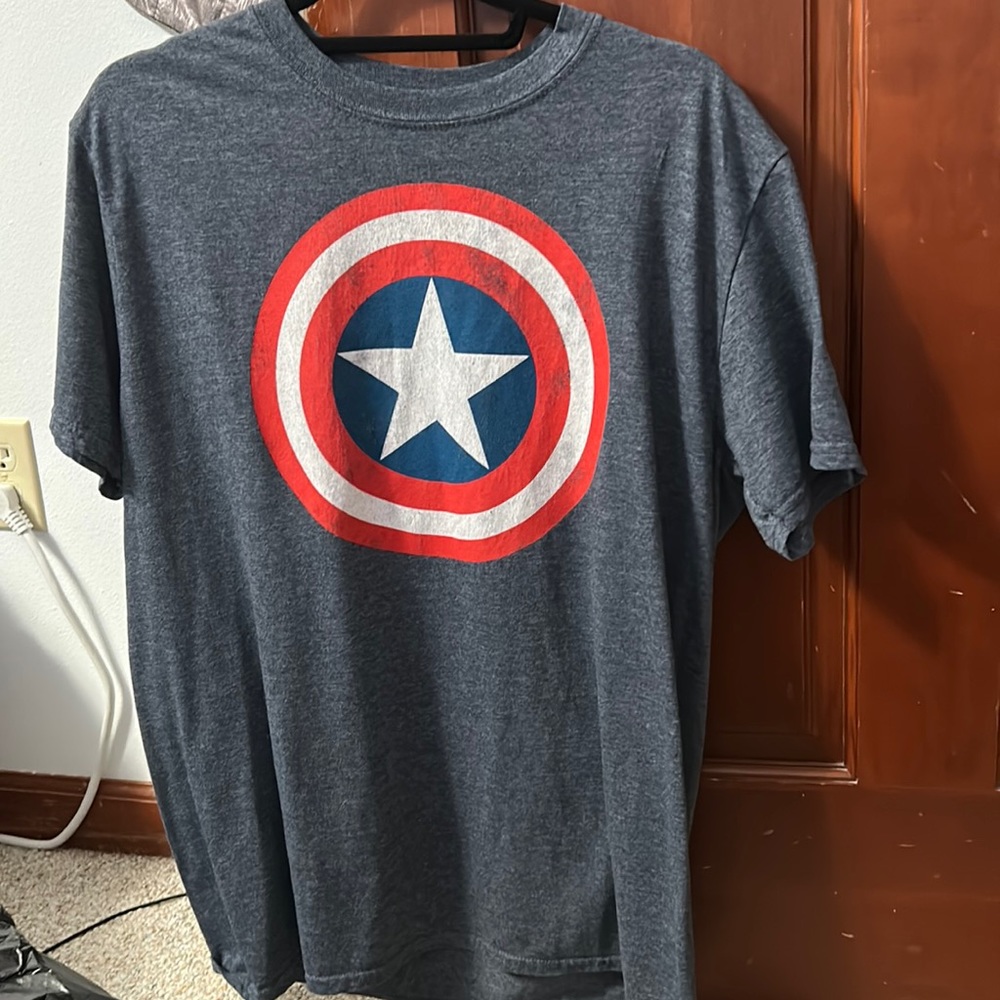Captain America T-Shirt